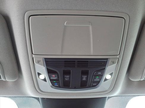 Used 2023 Acura MDX SH-AWD w/ Advance Package image 24