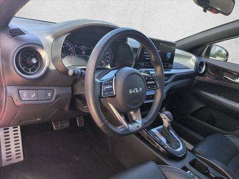 Used 2023 Kia Forte GT-Line w/ GT-Line Premium Package FWD image 10
