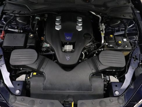 Used 2016 Maserati Ghibli S RWD image 27