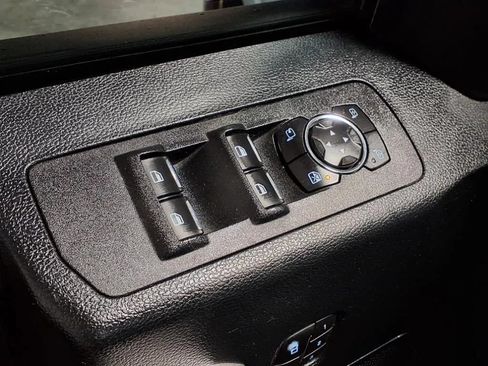 Used 2019 Ford F150 Lariat AWD/4WD image 17
