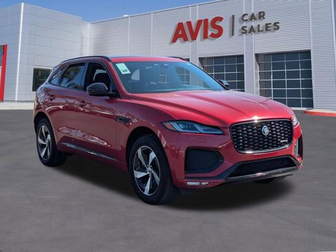 Used 2024 Jaguar F-PACE R-Dynamic S image 3