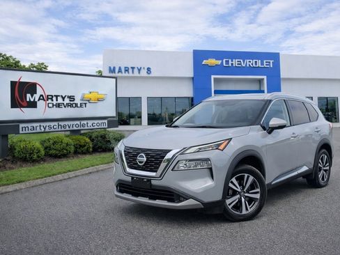 Used 2021 Nissan Rogue SL image 1