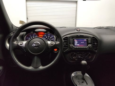 Used 2016 Nissan Juke S FWD image 22