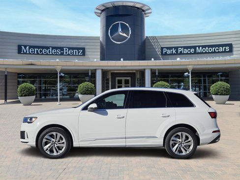 Used 2022 Audi Q7 2.0T Premium w/ Convenience Package image 3