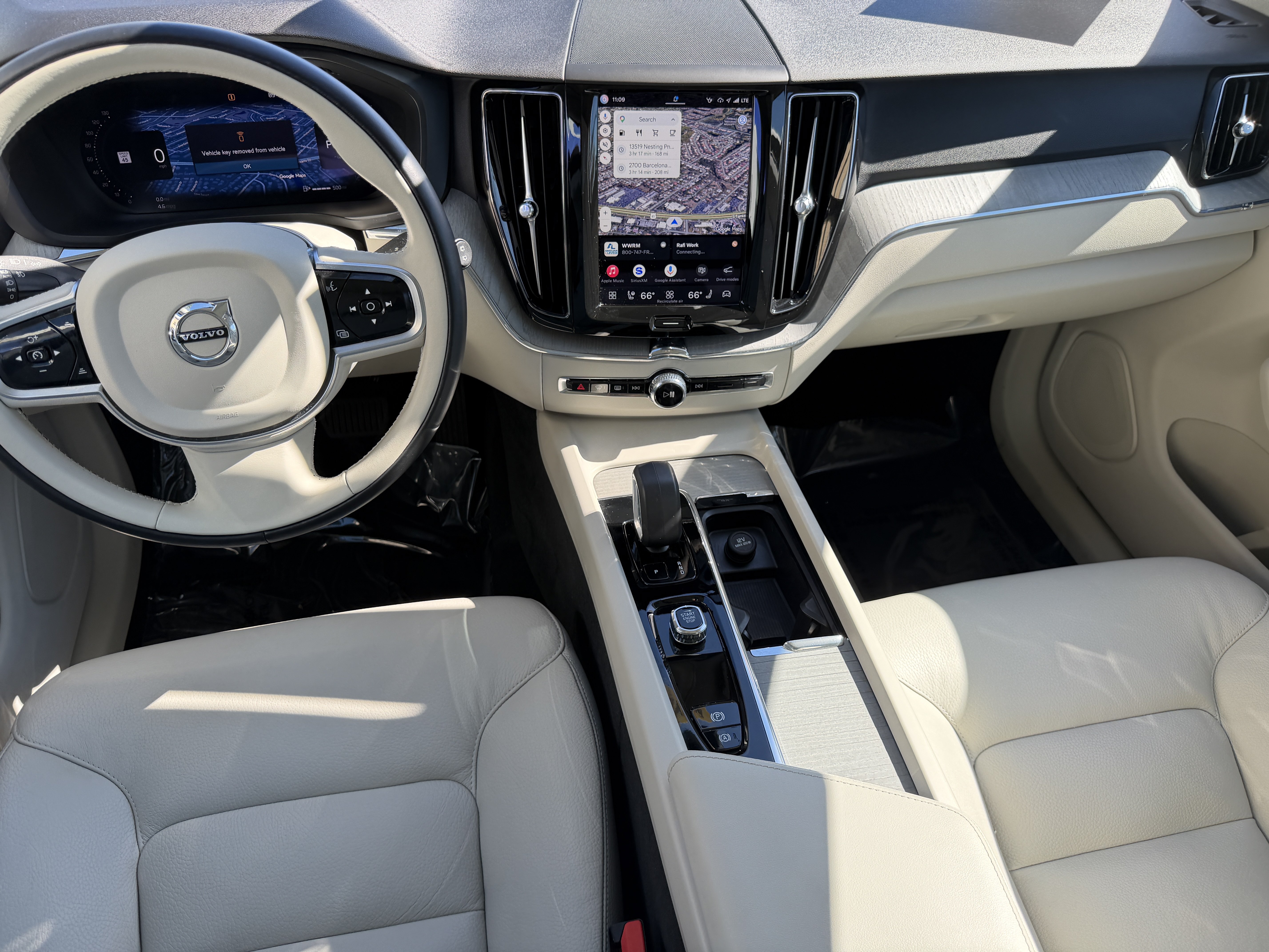 Certified 2024 Volvo XC60 B5 Plus w/ Protection Package Premier AWD/4WD image 12