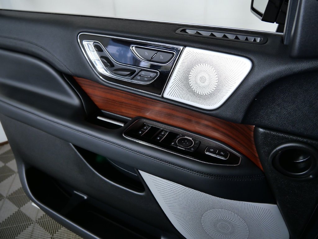Certified 2023 Lincoln Navigator Reserve AWD/4WD image 26