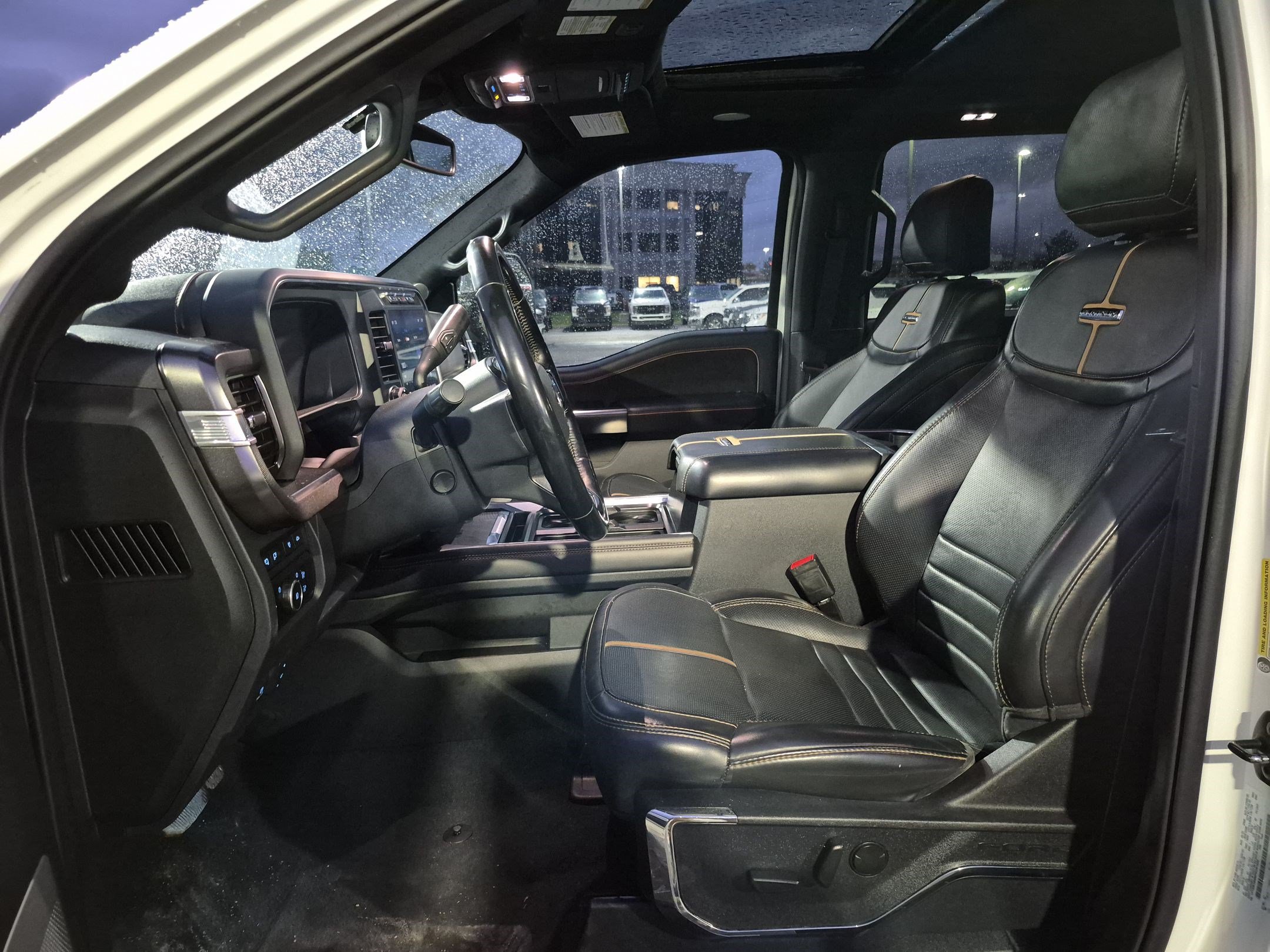Used 2023 Ford F350 Platinum AWD/4WD image 17