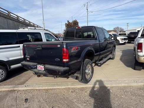 Used 2005 Ford F350 4x4 Crew Cab Super Duty image 3