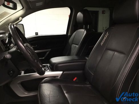 Used 2019 Nissan Titan PRO-4X w/ Pro-4x Convenience Package AWD/4WD image 27