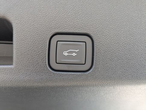 New 2026 Chevrolet Traverse High Country w/ LPO, Floor Liner Package FWD image 14