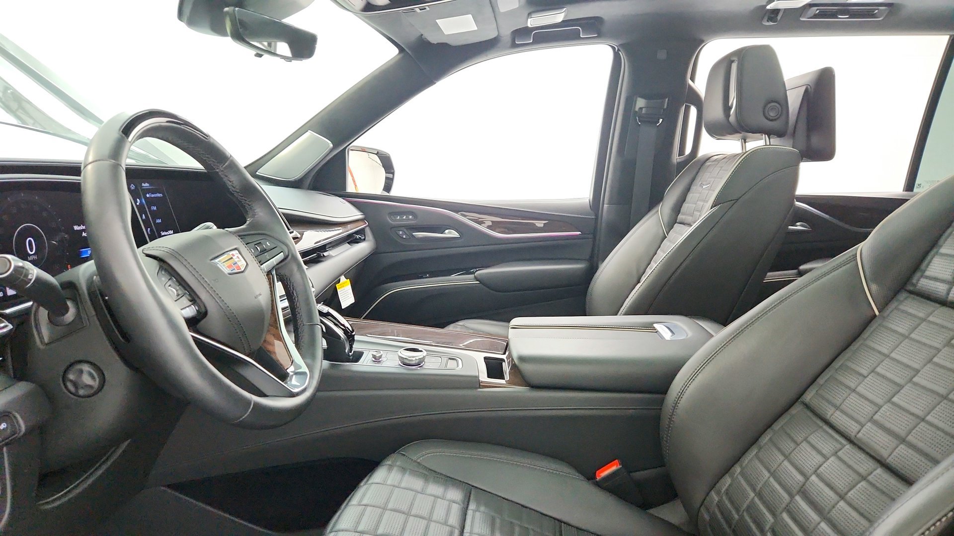 Used 2023 Cadillac Escalade ESV Sport Platinum w/ LPO, ONYX Package AWD/4WD image 17