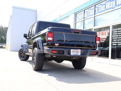 Used 2021 Jeep Gladiator Sport AWD/4WD image 34
