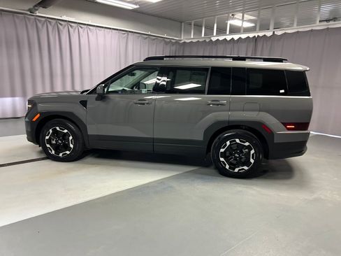 Used 2025 Hyundai Santa Fe SEL image 4