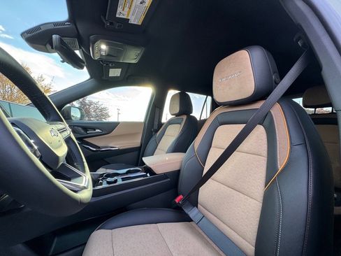 New 2026 Chevrolet Equinox ACTIV w/ Convenience Package III image 23