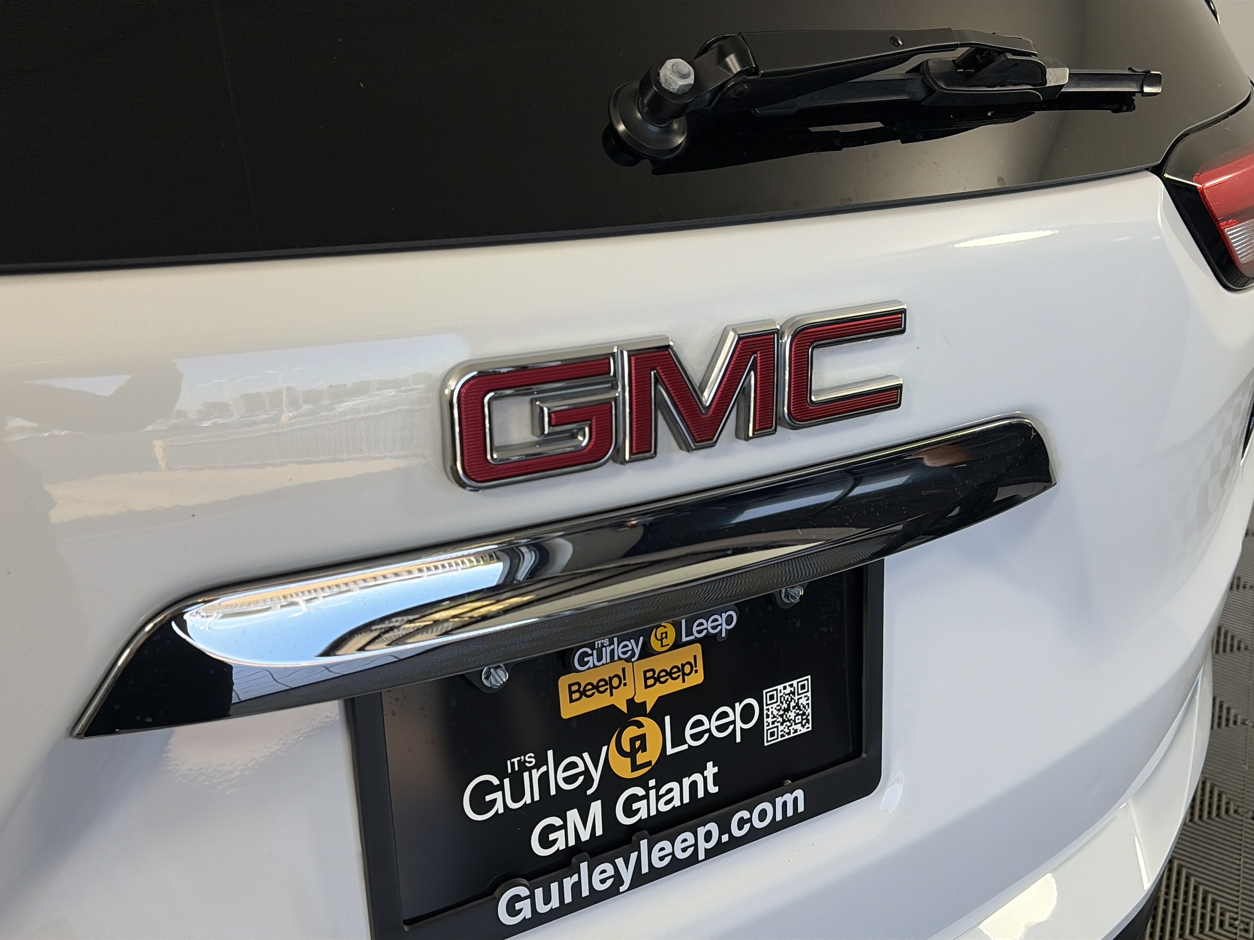 Used 2018 GMC Terrain SLE w/ Driver Convenience Package FWD image 16