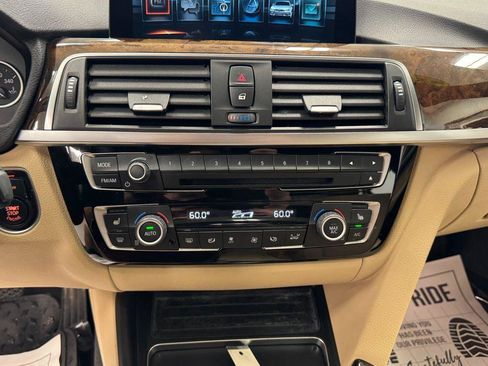 Used 2017 BMW 330i xDrive Sedan AWD/4WD image 7