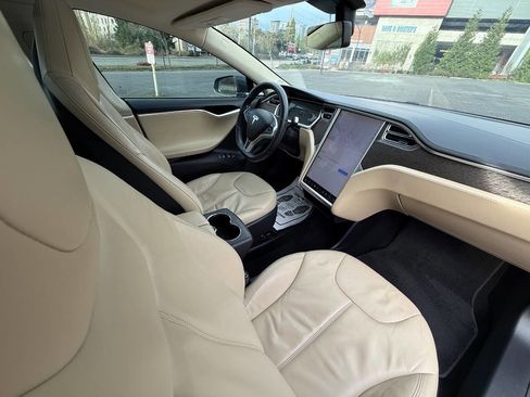 Used 2013 Tesla Model S Performance image 14