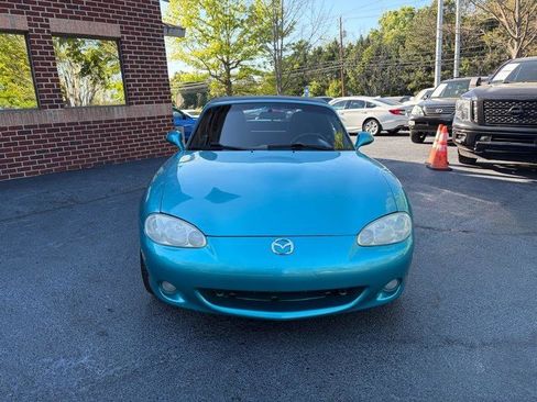 Used 2003 MAZDA MX-5 Miata RWD image 10