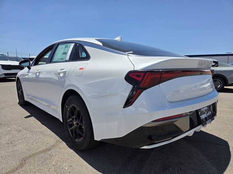 New 2026 Kia K5 LXS FWD image 4
