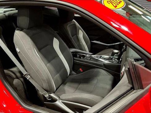 Used 2022 Chevrolet Camaro SS RWD image 27