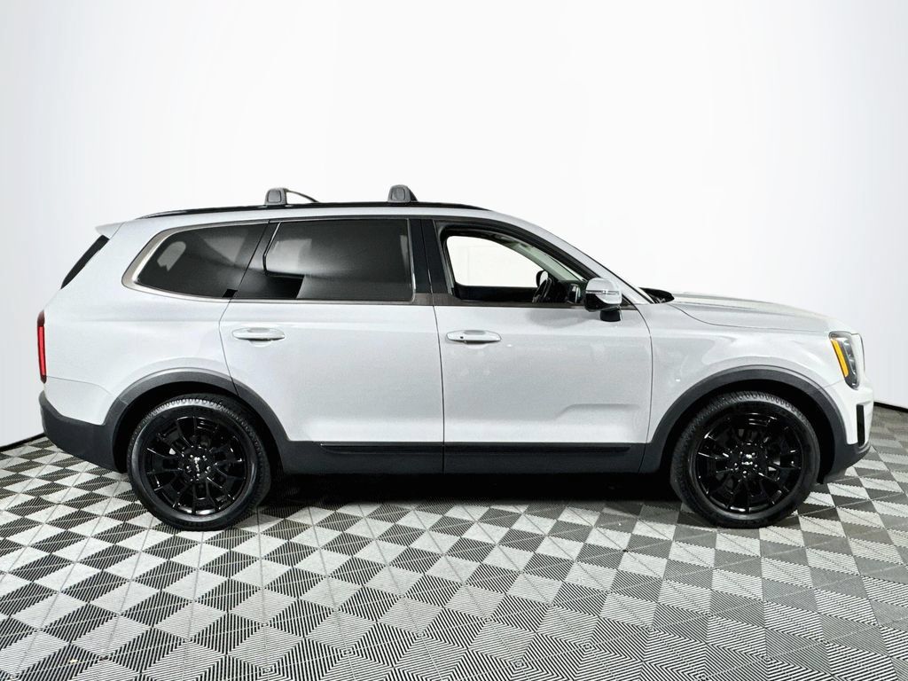 Used 2022 Kia Telluride SX w/ Nightfall Edition Package AWD/4WD image 8
