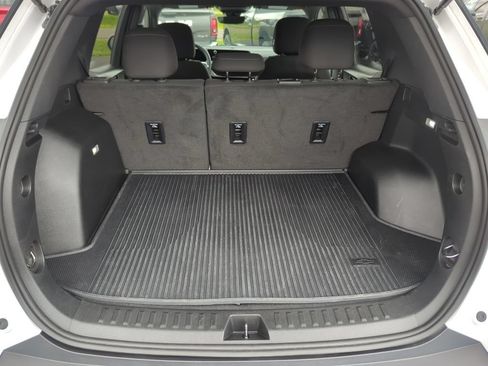 Used 2025 Chevrolet Equinox LT w/ Safety and Technology Package AWD/4WD image 37
