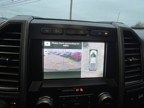 Used 2018 Ford F150 Raptor w/ Equipment Group 802A Luxury image 38