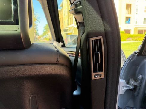 Used 2010 Mercedes-Benz S 550 image 54