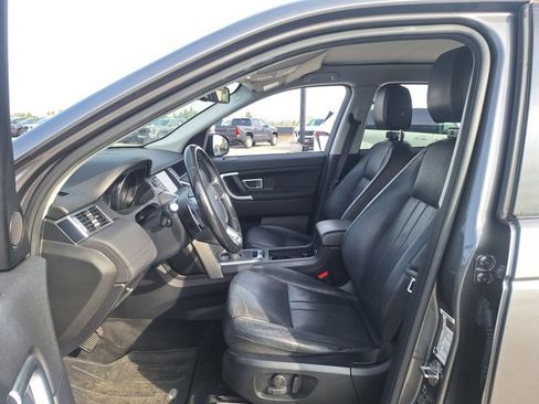 Used 2019 Land Rover Discovery Sport HSE image 10