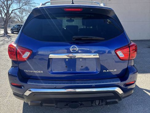 Used 2018 Nissan Pathfinder Platinum image 23