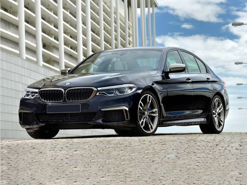 Used 2020 BMW M550i xDrive w/ Dynamic Handling Package AWD/4WD image 1