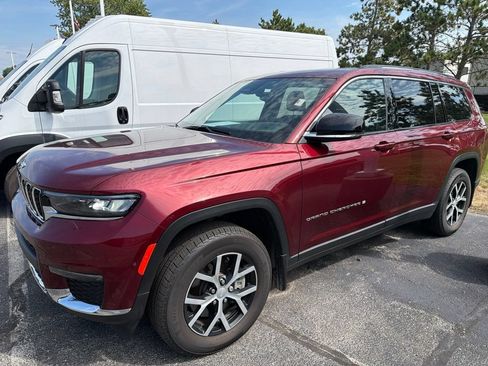 Used 2023 Jeep Grand Cherokee L Limited w/ Trailer Tow Group (B) AWD/4WD image 2