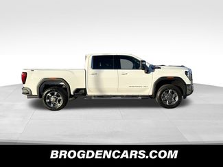 New 2026 GMC Sierra 2500 SLE video 2