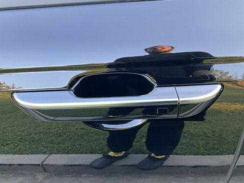 New 2026 Kia Carnival SX image 3