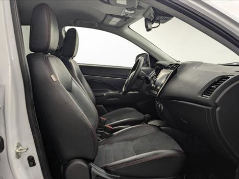 Used 2024 Mitsubishi Outlander Sport SE image 22