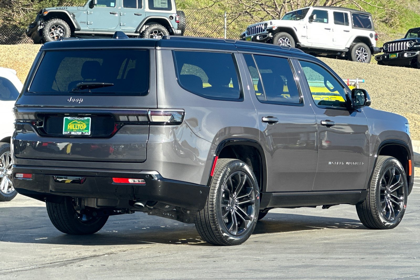 New 2026 Jeep Grand Wagoneer Summit w/ Premium Group III AWD/4WD image 4