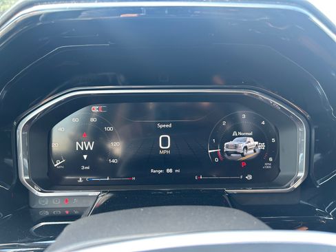 New 2026 GMC Sierra 1500 SLT image 19