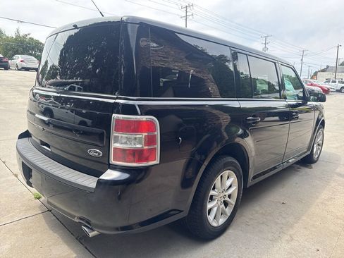 Used 2018 Ford Flex SE FWD image 4
