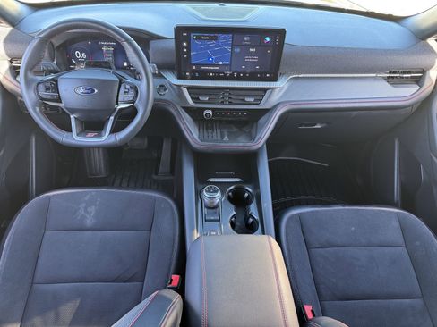 Used 2025 Ford Explorer ST image 11