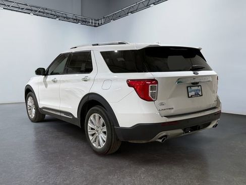Used 2022 Ford Explorer Limited w/ Limited Technology Package image 3