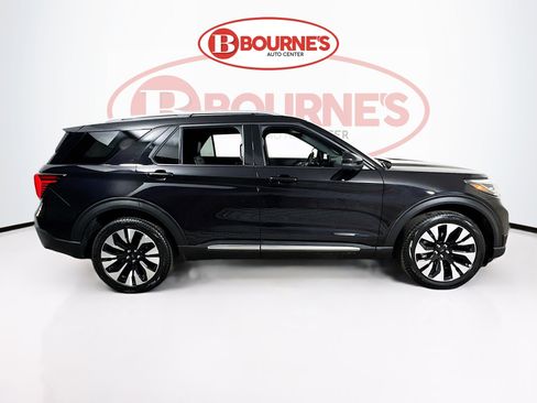 Used 2025 Ford Explorer Platinum w/ LUX Leather Package image 11