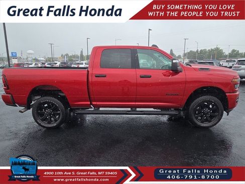 Used 2026 RAM 2500 Big Horn AWD/4WD image 8