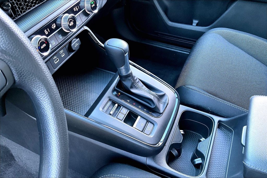 Used 2024 Honda CR-V EX image 13