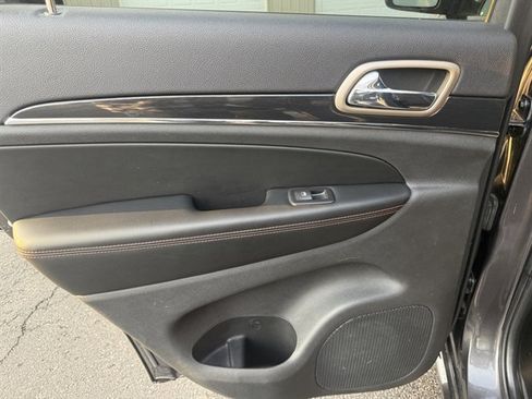 Used 2017 Jeep Grand Cherokee Limited 75th Anniversary image 34