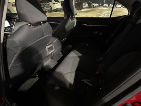 Used 2020 Toyota Camry LE image 14