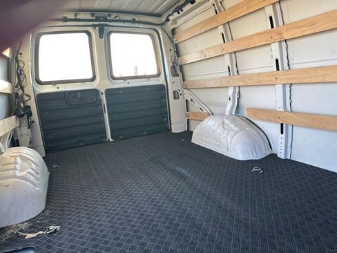 Used 2023 GMC Savana 2500 Work Van w/ Driver Convenience Package image 35