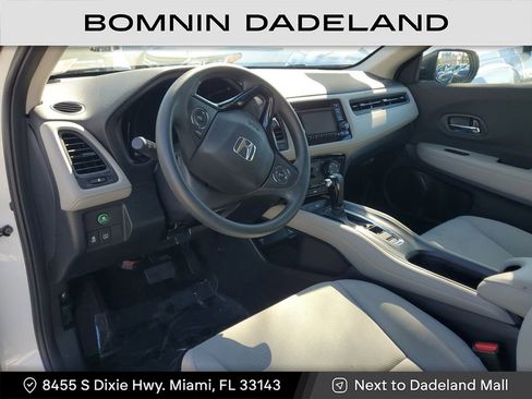 Used 2022 Honda HR-V LX image 12