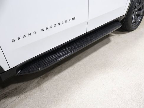 New 2026 Jeep Grand Wagoneer L Limited AWD/4WD image 8