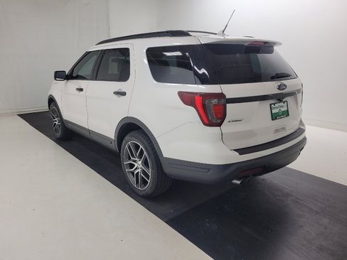Used 2019 Ford Explorer Sport AWD/4WD image 5