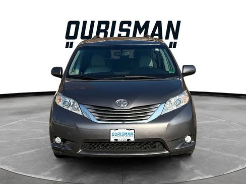 Used 2015 Toyota Sienna XLE w/ XLE Navigation Package image 8